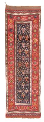 Lori Bakhtiar, Iran, 374 x 118 cm, - Oriental Carpets, Textiles and Tapestries