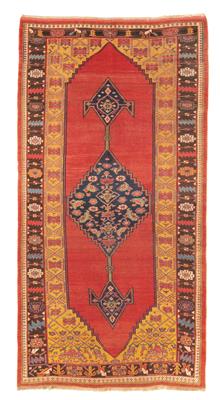 Gerus, - Oriental Carpets, Textiles and Tapestries