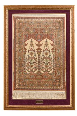 Hereke Silk 15 x 15, Turkey, c.76 x 54 cm, - Oriental Carpets, Textiles and Tapestries
