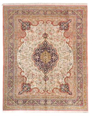 Ghom Silk, Iran, c. 408 x 324 cm, - Orientální koberce, textilie a tapiserie