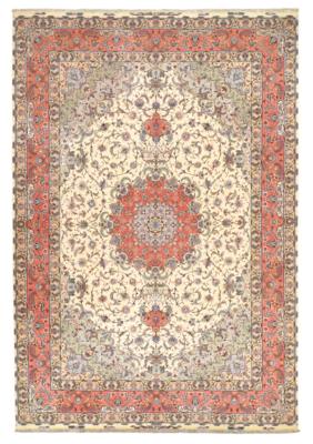 Tabriz, Iran, c. 515 x 345 cm, - Oriental Carpets, Textiles and Tapestries