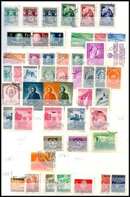 Europa Sammlungen **/*/gestempelt - 1944/2012 - Partie Jugoslawien, - Briefmarken