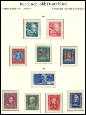 ** - Sammlung BRD 1949/2002 mit vielen mittl. Sätzen aus der Anfangszeit, - Briefmarken