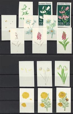 ** - DDR - Partie PHASENDRUCKE mit Blumen - Motiven, - Briefmarken