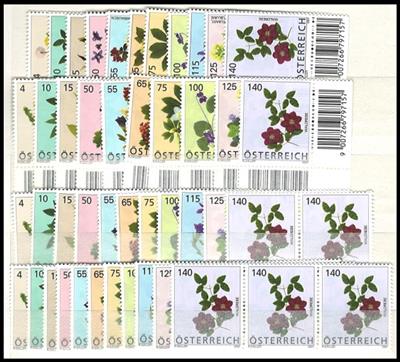 ** - Div. Österr.-Eurom. Freim. "Blumen" kpl. Serie in versch. Mengen, - Briefmarken