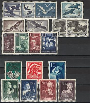 **/* - Sammlung Österr. ca. 1945/1959 u.a. mit Kindheit - Kärnten - Flug 1950/53 - Wiederaufbau II, - Briefmarken und Ansichtskarten