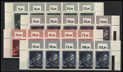 ** - Österr. 1945 - Gitter Markwerte im Fünferstreifen vom Bogenoberrand, - Stamps and postcards
