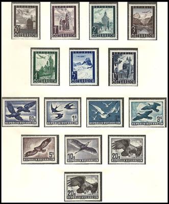 ** - Sammlung Österr. 1945/1969 u.a. mit Gitter - Grazer - Trachten II - Flug 1950/53, - Briefmarken und Ansichtskarten