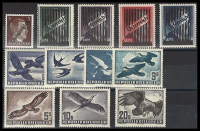 ** - Sammlung Österr. 1945/1977 u.a. mit Gitter - Flug 1950/53, - Briefmarken und Ansichtskarten