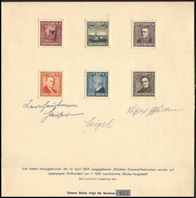 Poststück - Österr. I. Rep. - Domweih - Festmarken in Mappe mit den entsprechenden Unterschriften, - Známky a pohlednice