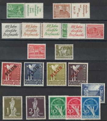 **/* - Sammlung Berlin 1949/1990, - Briefmarken und Ansichtskarten