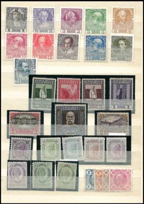 */(*) - Kl. Partie Österr. Monarchie u.a. mit 1910 * (die 2 K Mgl.), - Stamps and postcards