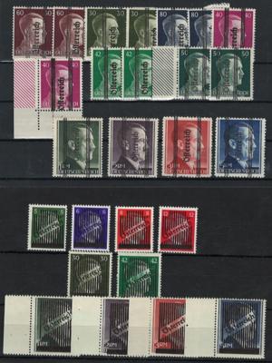** - Österr. 1945 - Partie Überdruckausg. mit Gitter, - Briefmarken und Ansichtskarten