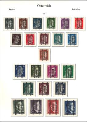 ** - Sammlung Österr. 1945/1963 u.a. mit - Briefmarken und Ansichtskarten
