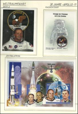 **/Poststück - Motivsammlung Raumfahrt mit viel Übersee, - Briefmarken und Ansichtskarten
