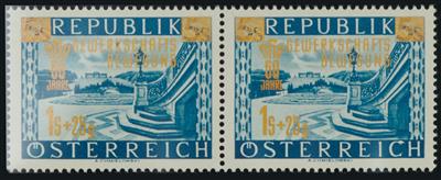 ** - Österr. Nr. 996II (Plattenfehler "SCHLANGENKOPF") im waagrechten Paar mit Nr. 995, - Briefmarken