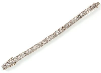 Diamantarmband zus. ca. 2,80 ct - Schmuck - Perlen und Korallen