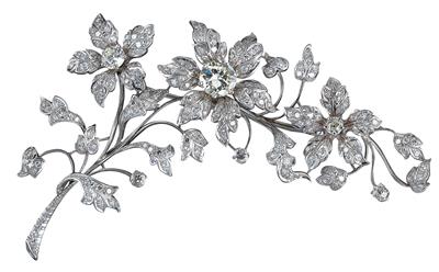 Diamant Blütenbrosche zus. ca. 7,30 ct - Christmas Auction - Jewellery