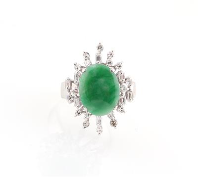 Diamantring mit behandelter Jade - Erlesener Schmuck