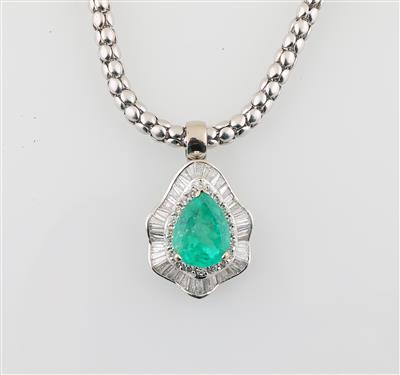Diamant Smaragd Anhänger - Erlesene Juwelen und Exklusive Schreibwaren Weihnachtsauktion