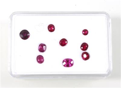 Lot lose Rubine zus. 3,54 ct, ein Granat 0,73 ct - Diamanten und exklusive Farbsteinvarietäten