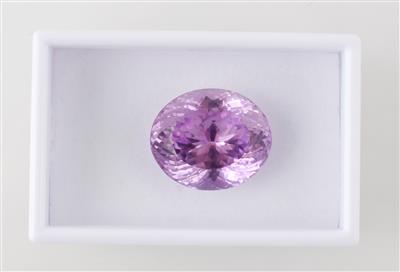 Kunzit 37,65 ct - Exklusive Diamanten und Farbsteine