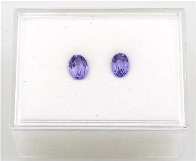 Zwei Tansanite zus. ca. 1,63 ct - Exklusive Diamanten und Farbsteine