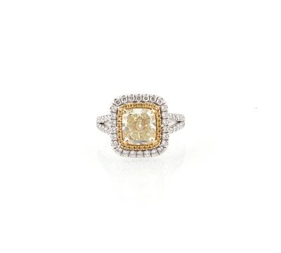 Diamantring zus. ca. 3,40 ct - Exklusive Diamanten und Farbsteine