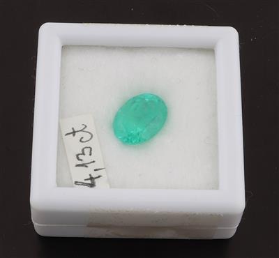 Loser Smaragd 4,13 ct - Exklusive Diamanten und Farbsteine
