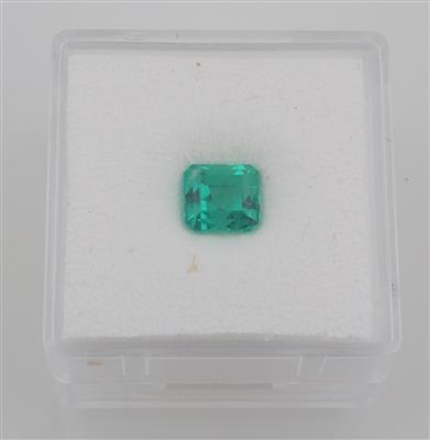 1 loser Smaragd im Smaragdschliff 1,36 ct - Exklusive Diamanten und Farbsteine