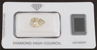 Loser Fancy Intense Olive Yellow Natural Color Diamant im Tropfenschliff 3,39 ct - Diamonds Only