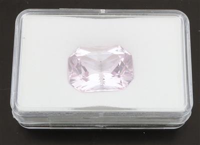 Loser Kunzit 26 ct - Exclusive diamonds and gems