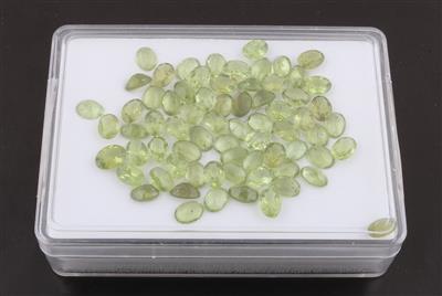 Lose Peridote zus. 55,50 ct - Gioielli