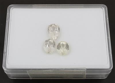 3 lose Berylle zus. 22,50 ct - Exklusive Farbsteine