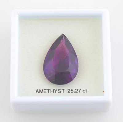 Loser Amethyst 25,27 ct - Exkluzivní diamanty a drahokamy