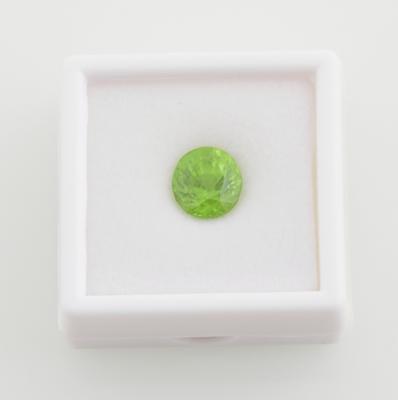 Loser Peridot 6,40 ct - Exclusive diamonds and gems