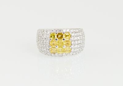 Brillantring mit tlw. künstlich farbveränderten Diamanten zus. ca. 4,40 ct - Diamonds Only