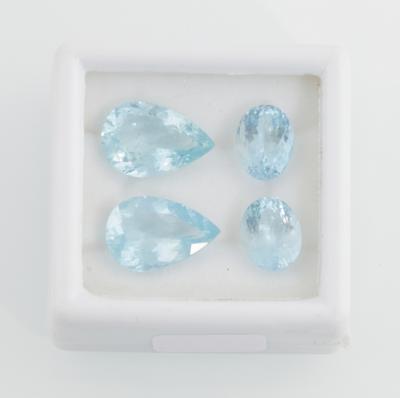 4 lose Aquamarine zus.17,50 ct - Exclusive Gemstones