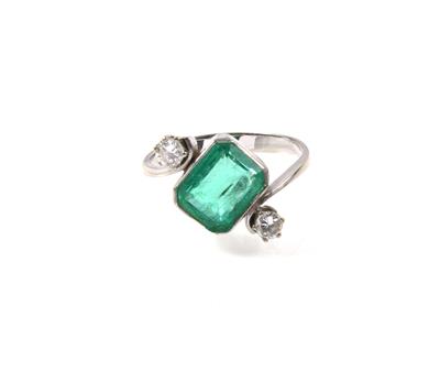 Smaragd-Brillantring zus. ca. 3,65 ct - Schmuck