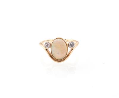 Brillant Opal Ring - Jewellery