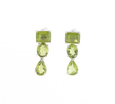 Peridotohrsteckgehänge zus. ca. 12,60 ct - Jewellery