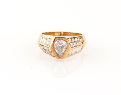 Diamantring zus. ca. 1,30 ct - Schmuck