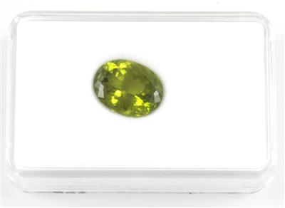 1 loser Peridot 9,87 ct - Diamanten, Farb- und Edelsteine