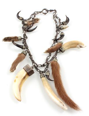 Uhrkette mit Jagdtrophäen - Schmuck "Frühlingserwachen"