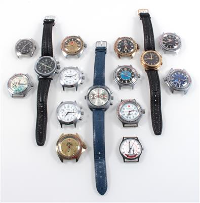 15 russische Armbanduhren - Schmuck - Uhrenschwerpunkt