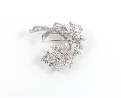 Diamantbrosche zus. ca. 21 ct - Jewellery