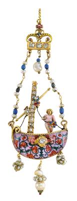 A Historism Period pendant - Jewellery