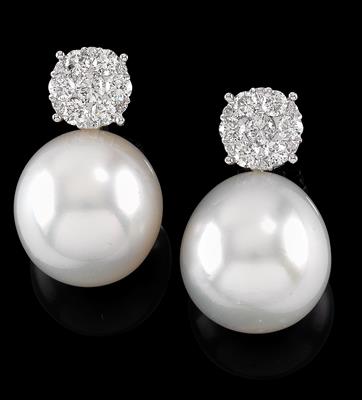 A pair of brilliant and South Sea cultured pearl ear studs - Jewellery