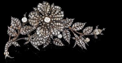 A ‘trembleuse’ diamond brooch total weight c. 9 ct - Klenoty