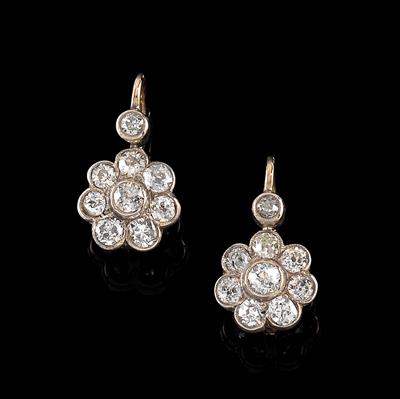 A pair of diamond earrings total weight c. 1.20 ct - Jewellery